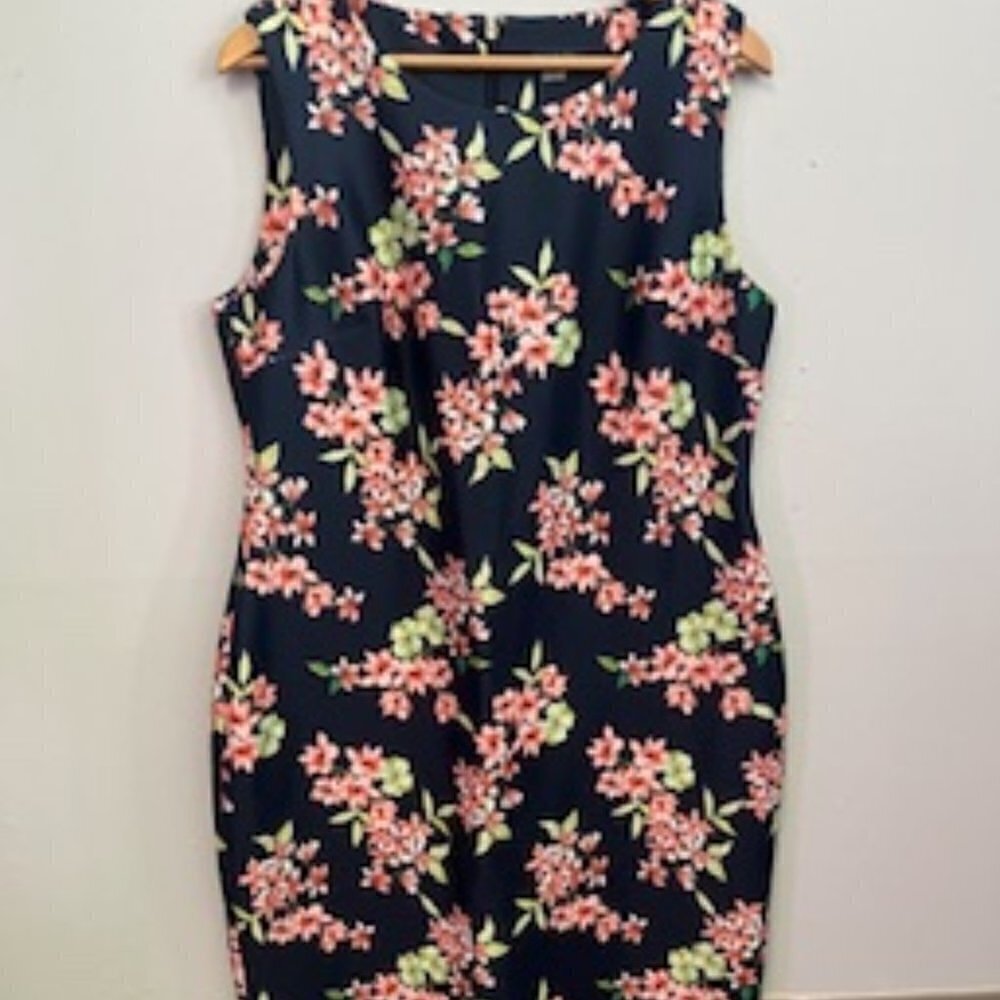 0324-23 Tommy Hilfiger Dress
